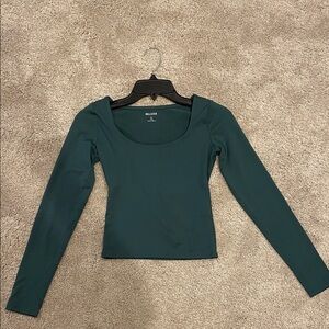 Hollister Women's Green Long Sleeve Top